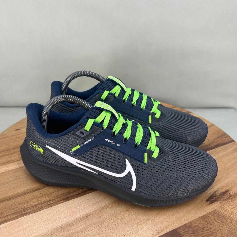 Nike Air Zoom Pegasus 40 Seattle Seahawks Mens 7 Womens 8.5 Running Shoes